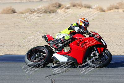 media/Jan-09-2022-SoCal Trackdays (Sun) [[2b1fec8404]]/Turn 8 (1045am)/